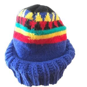 UNISEX HAND KNIT HAT!
